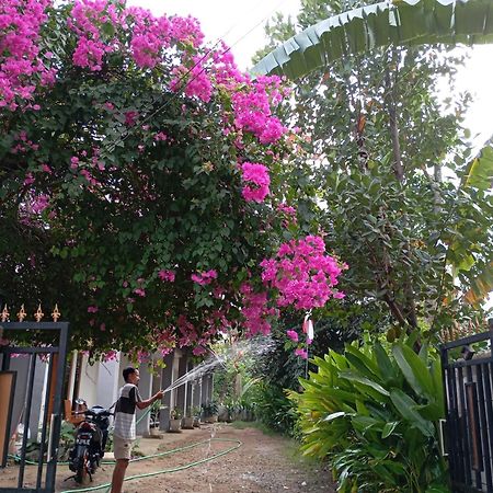 Wl Guesthouse Labuan Bajo Exterior foto