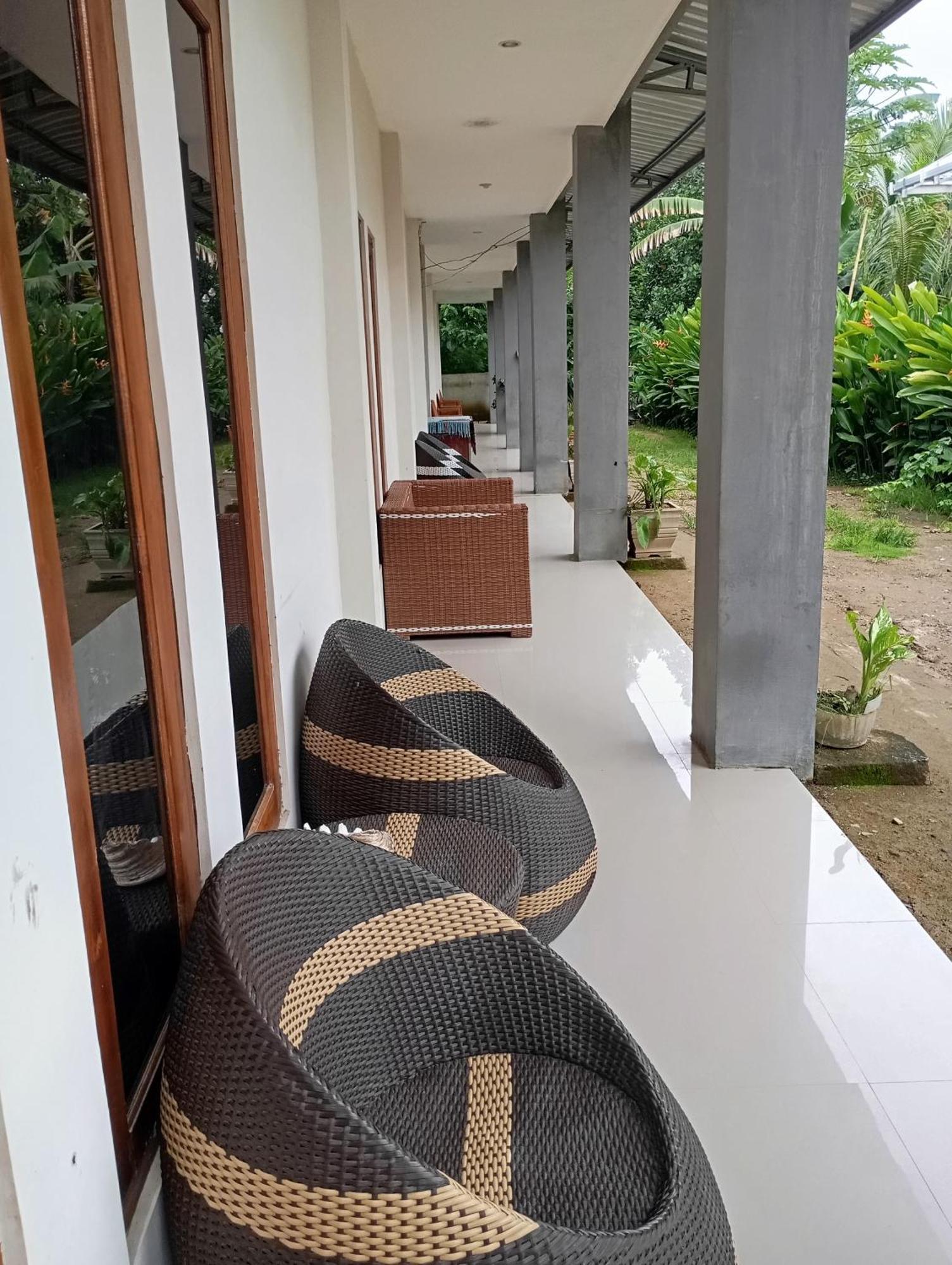 Wl Guesthouse Labuan Bajo Exterior foto