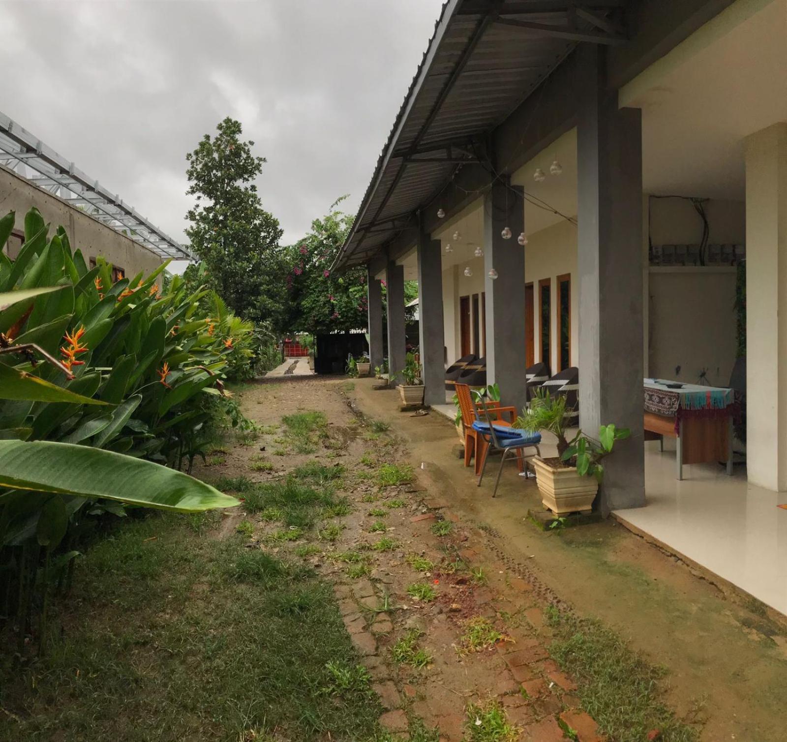 Wl Guesthouse Labuan Bajo Quarto foto